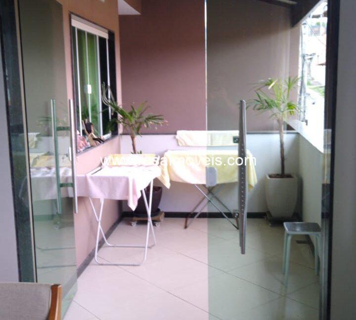 8fdde6e2-78e4-46a0-8572-780093b24daf-720x800