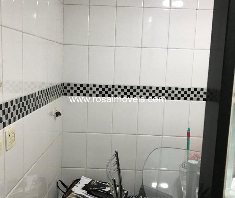 WhatsApp-Image-2023-04-03-at-11.27.13-1-768x800