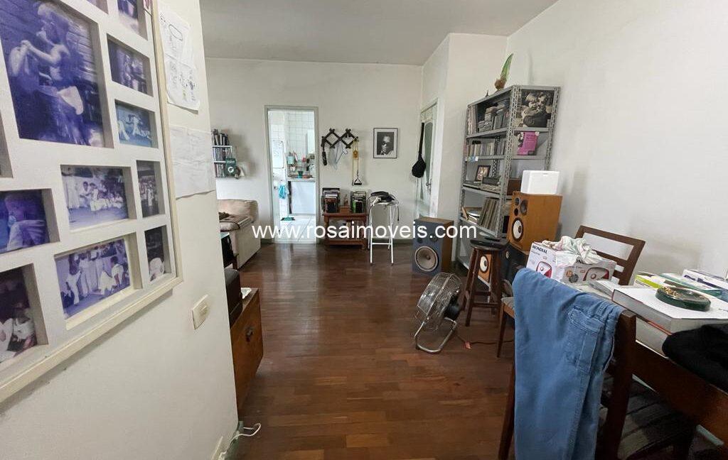 dfc89f6d-9490-43c9-a4ed-6de6f8acd31e