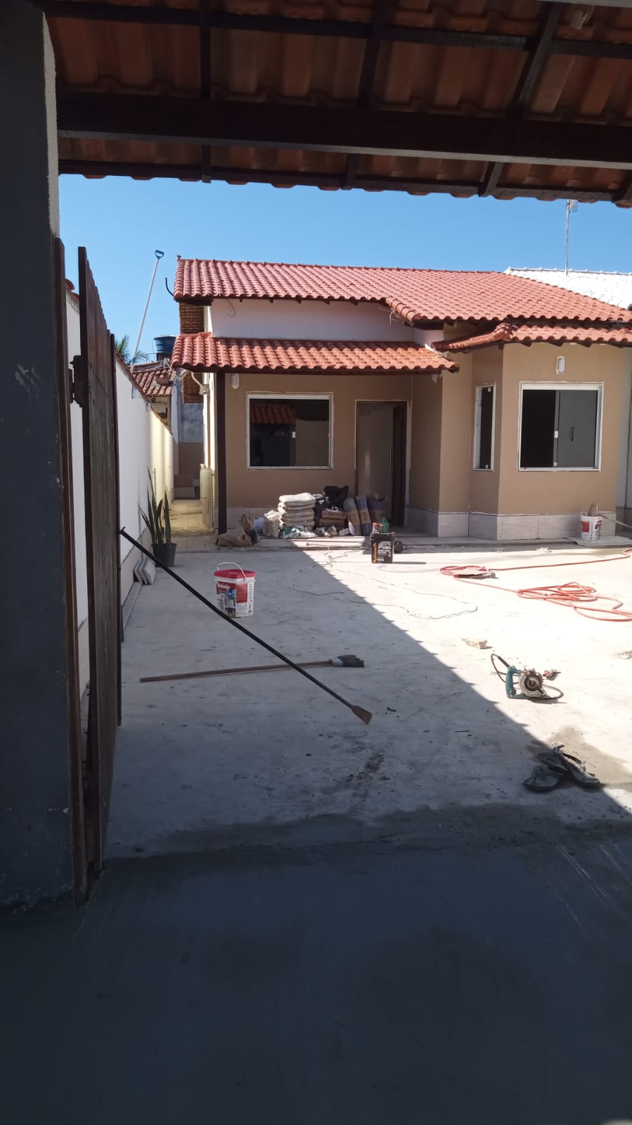 Exclusividade e Espaço: Sua Casa dos Sonhos com Jardim de Inverno no Jardim Atlântico, Barroco!