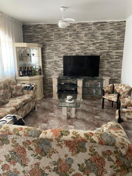 Casa 03 quartos à venda Nova Cidade São Gonçalo/RJ.