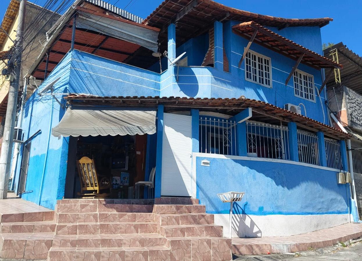 Casa à venda 3 Quartos com Ponto Comercial te Espera no Mutondo São Gonçalo/RJ.