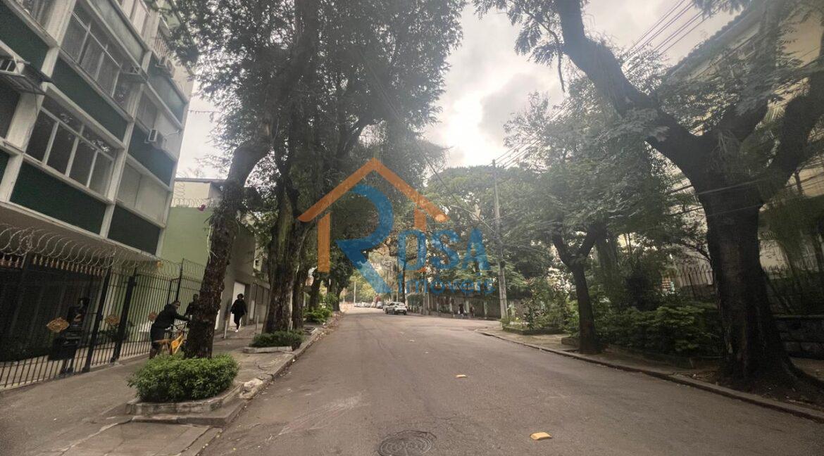 WhatsApp Image 2025-10-08 at 12.38.00 (1)