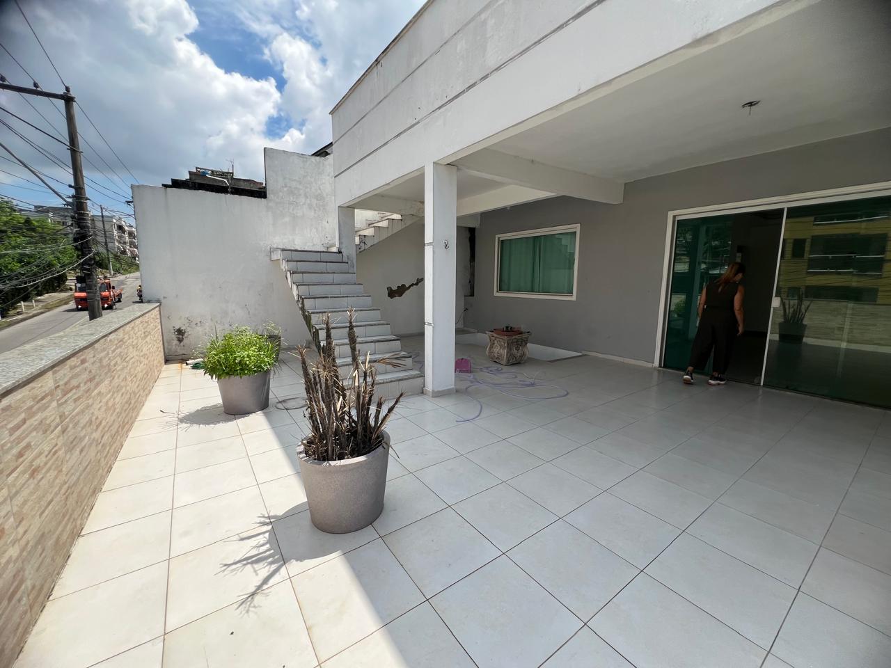 Casa Duplex à venda 2 qts, 270m² Espaçosa com Terraço Gourmet – Conforto e Lazer Completo
